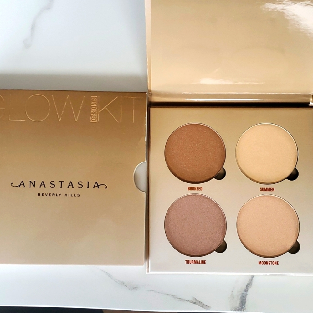 Anastasia Beverly Hills Sun Dipped Glow Kit